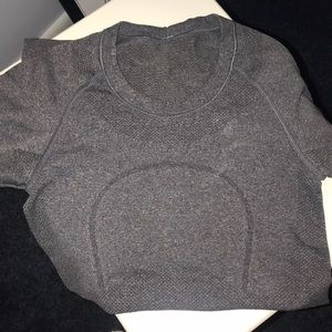 Lulu lemon Short Sleeve shirt